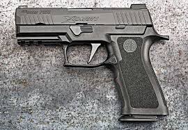 Sig Sauer P320 X-Carry 9mm — Night Sights + 3 Mags